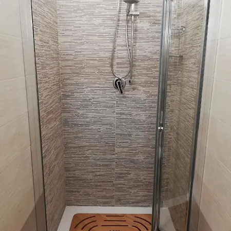 Crispi House Pensionat 3*